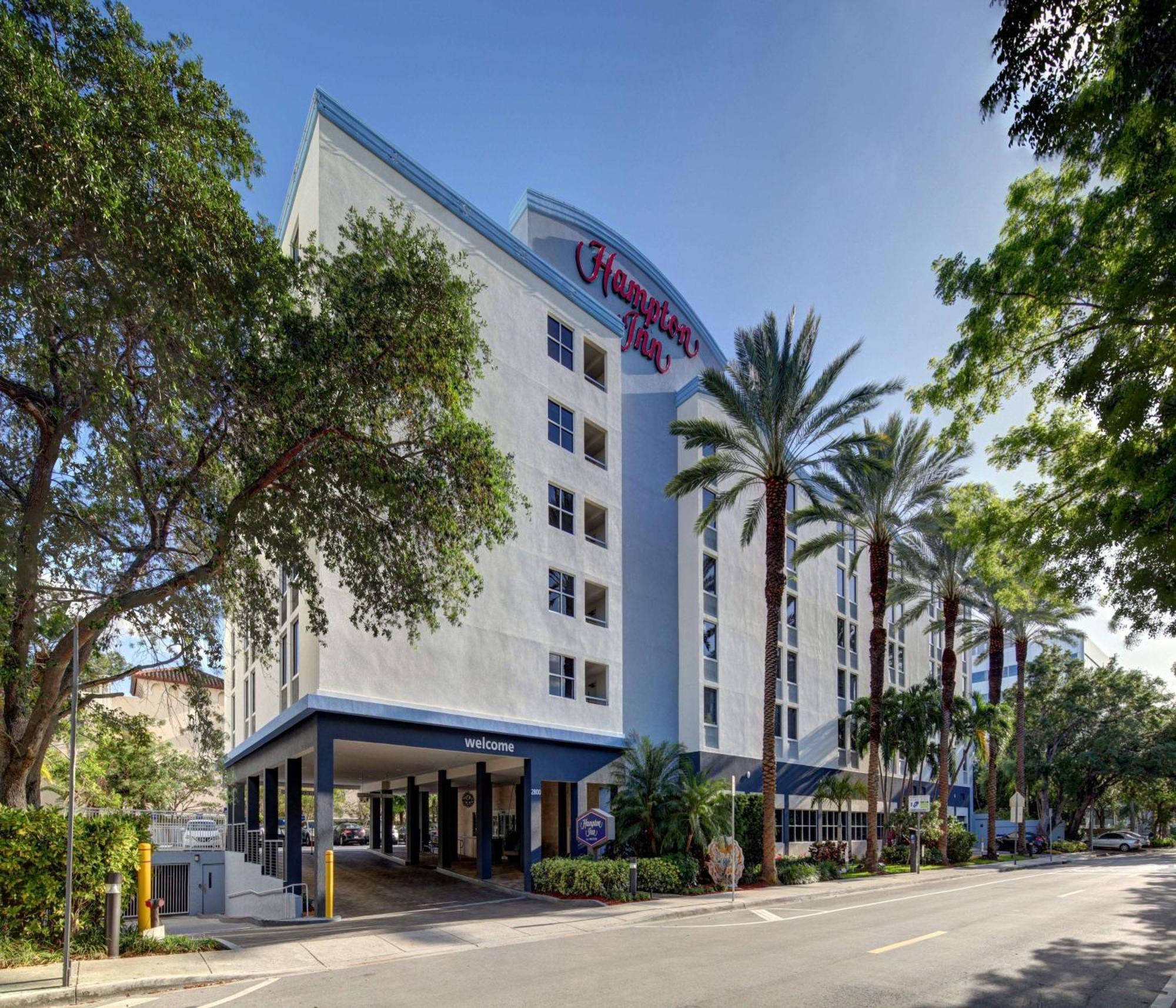 Hampton Inn Miami-Coconut Grove/Coral Gables Exterior photo