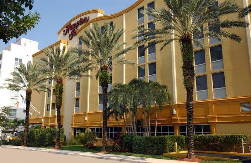 Hampton Inn Miami-Coconut Grove/Coral Gables Exterior photo